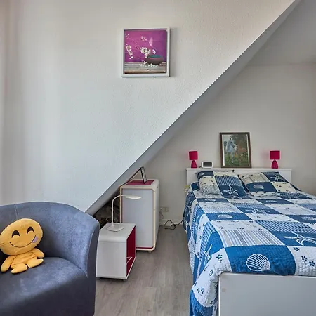 Doudounette - A Proximite De La